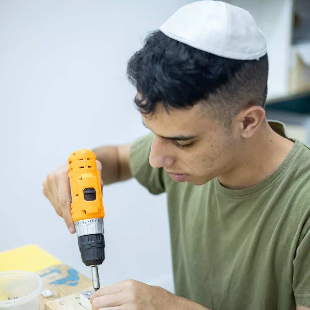 עבודה יצרנית עבודה יצרנית - עמותת חיבורים